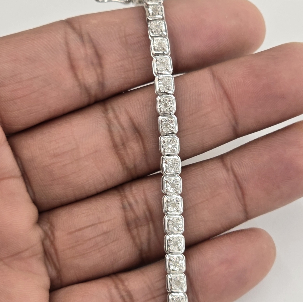 925 Sterling Silver Real Diamond Fanuc Style Bracelet 7.5 Inches